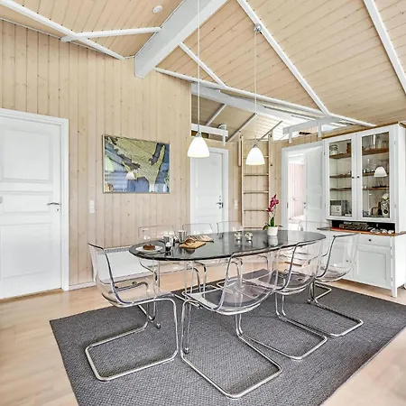 Pet Friendly Home In Rudkobing Spodsbjerg