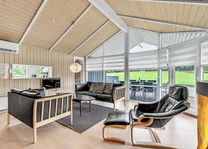 Skovridervaenget Rudkobing Xi